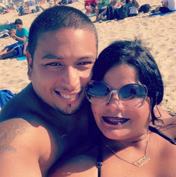 Meet your Posher, Sheila - Picture 1 of 1